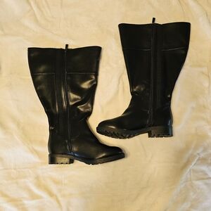 **NWOT**  Torrid Riding Boot - Exwdcalf - Size 8 (Calf Measures 20.3")